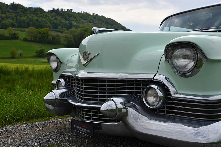 Cadillac Series 62 Coupé DeVille_13